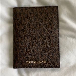Brand new Micheal Kors “Jet Set “ wallet.